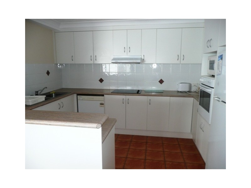 4 Thornton Street, Surfers Paradise QLD 4217