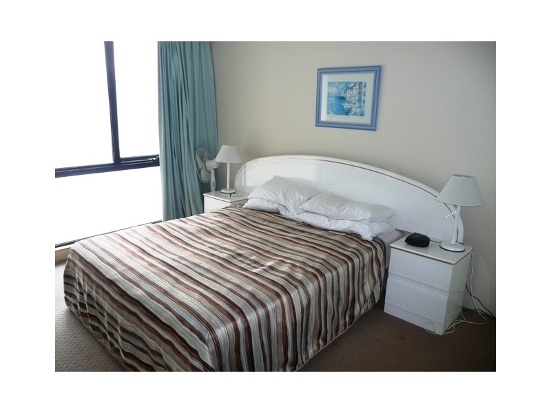 4 Thornton Street, Surfers Paradise QLD 4217