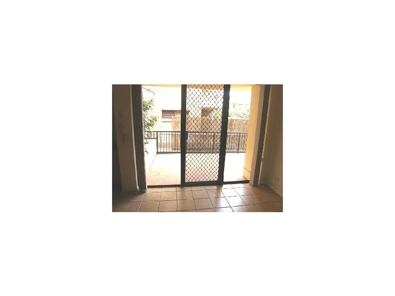Unit 3 15 Britannia Avenue, Broadbeach QLD 4218