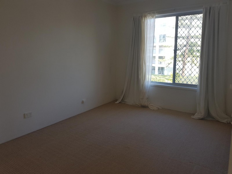 146 Surf Parade, Broadbeach QLD 4218