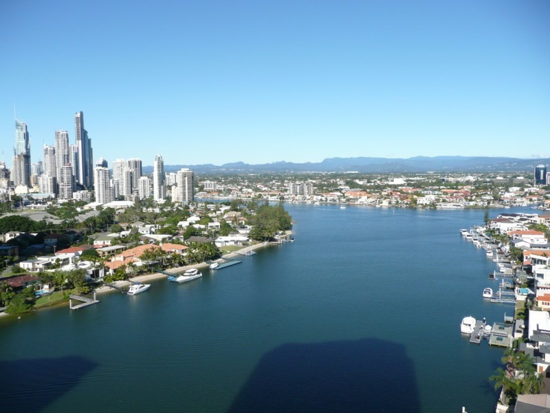 Unit 108 Atlantis West 2 Admiralty Drive, Surfers Paradise QLD 4217