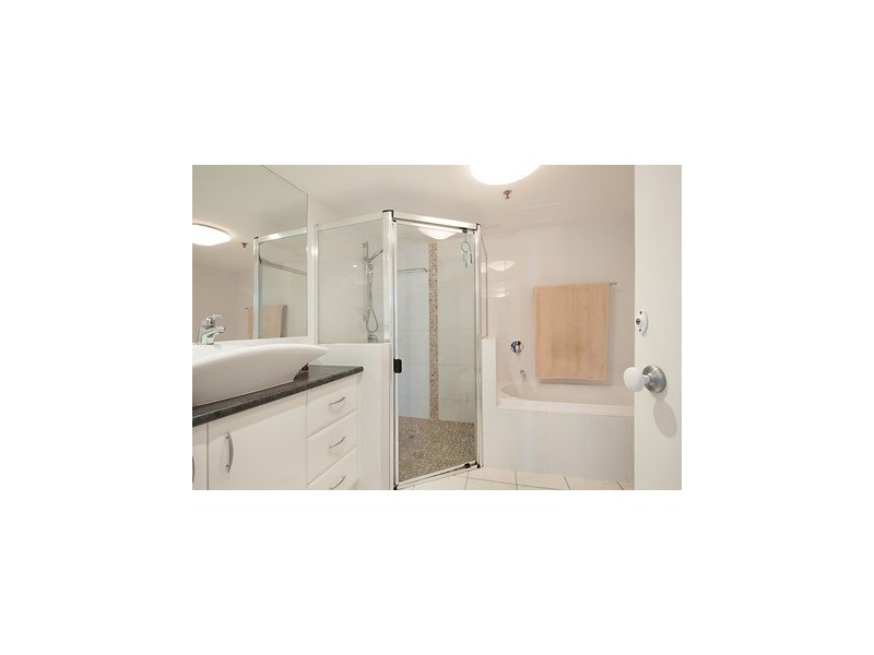 Unit 74 Acapulco, 4 Thornton Street, Surfers Paradise QLD 4217
