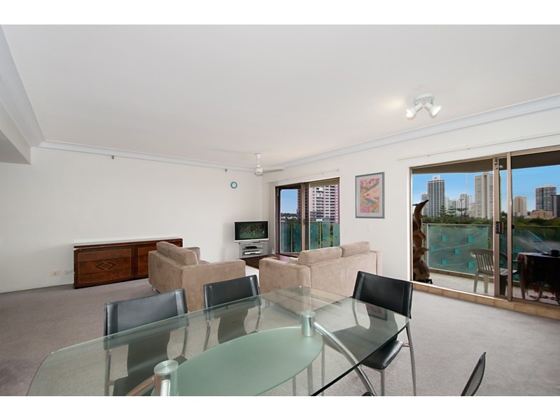 Unit 35 Atlantis East, 2 Admiralty Drive, Paradise Waters QLD 4217