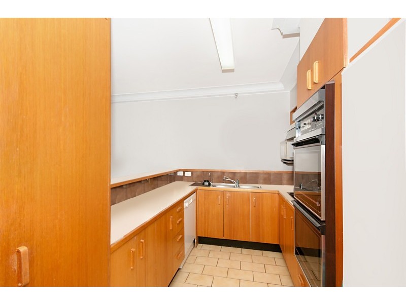 Unit 35 Atlantis East, 2 Admiralty Drive, Paradise Waters QLD 4217