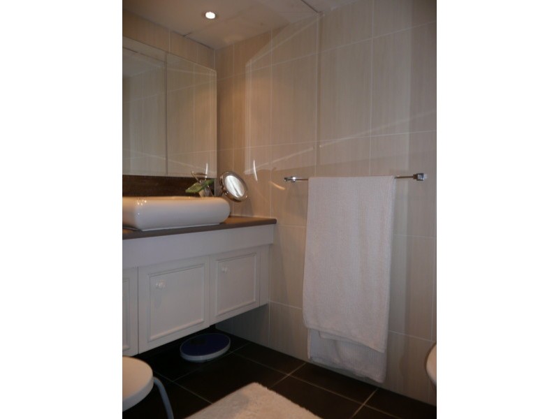 Unit 33 Kings Row Centre, Paradise Waters QLD 4217