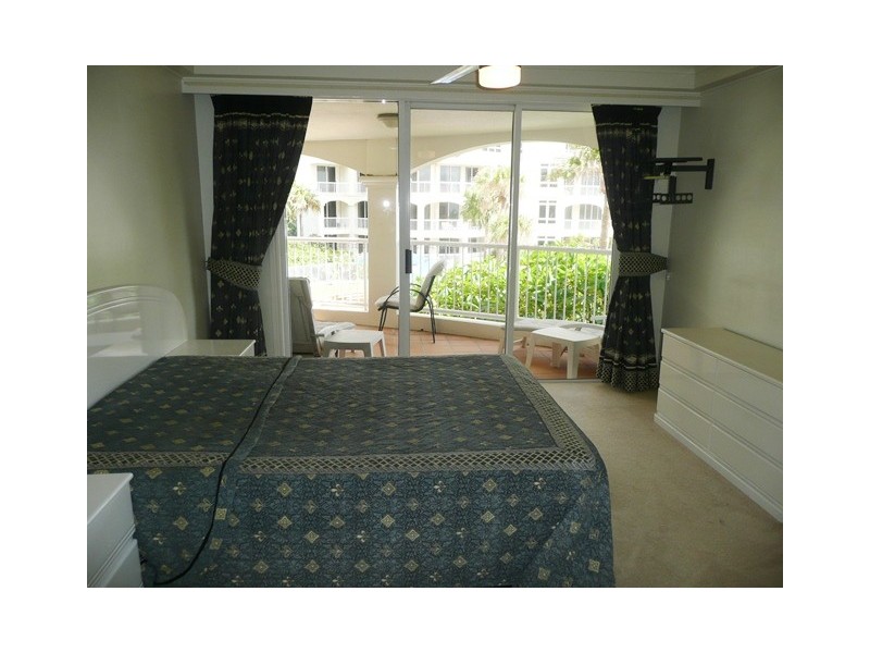 Unit 9 11 Elkhorn Avenue, Surfers Paradise QLD 4217