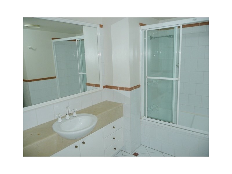 Unit 9 11 Elkhorn Avenue, Surfers Paradise QLD 4217