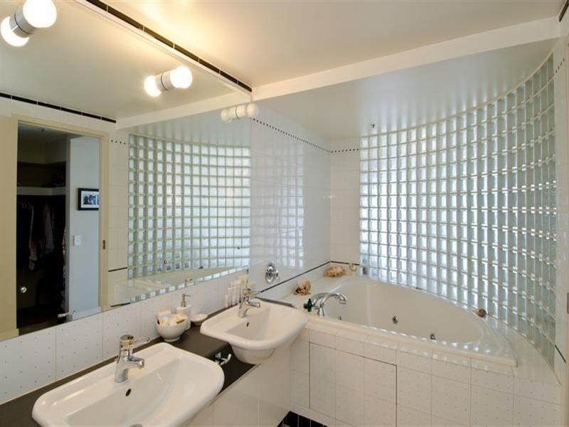 Unit 173 Grand Mariner, 12 Commodore Drive, Paradise Waters QLD 4217