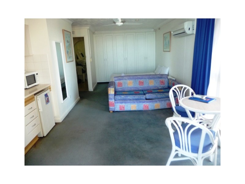 Unit 1704 Surfers Beachcomber, 18 Hanlan Street, Surfers Paradise QLD 4217