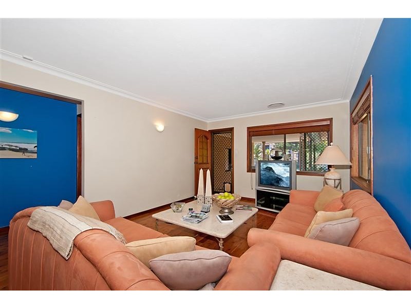 45 Petrel Avenue, Mermaid Beach QLD 4218