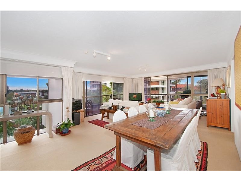 Unit 11 Kings Row South, 18 Commodore Drive, Paradise Waters QLD 4217