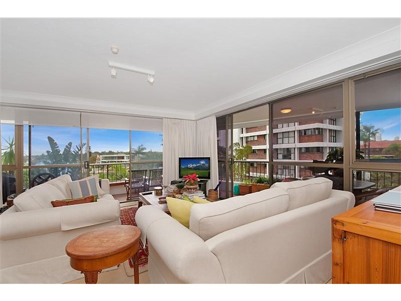 Unit 11 Kings Row South, 18 Commodore Drive, Paradise Waters QLD 4217