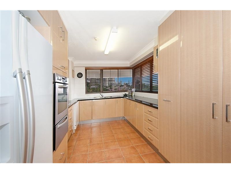 Unit 11 Kings Row South, 18 Commodore Drive, Paradise Waters QLD 4217