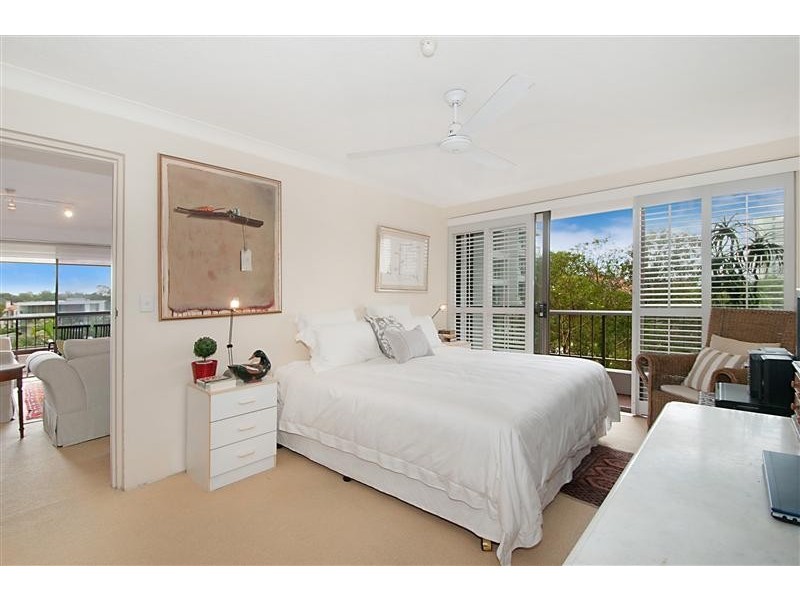 Unit 11 Kings Row South, 18 Commodore Drive, Paradise Waters QLD 4217