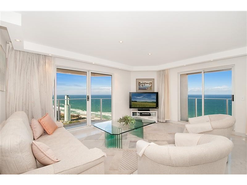 Unit 180 Atlantis East, 2 Admiralty Drive, Paradise Waters QLD 4217