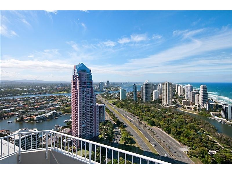 Unit 180 Atlantis East, 2 Admiralty Drive, Paradise Waters QLD 4217