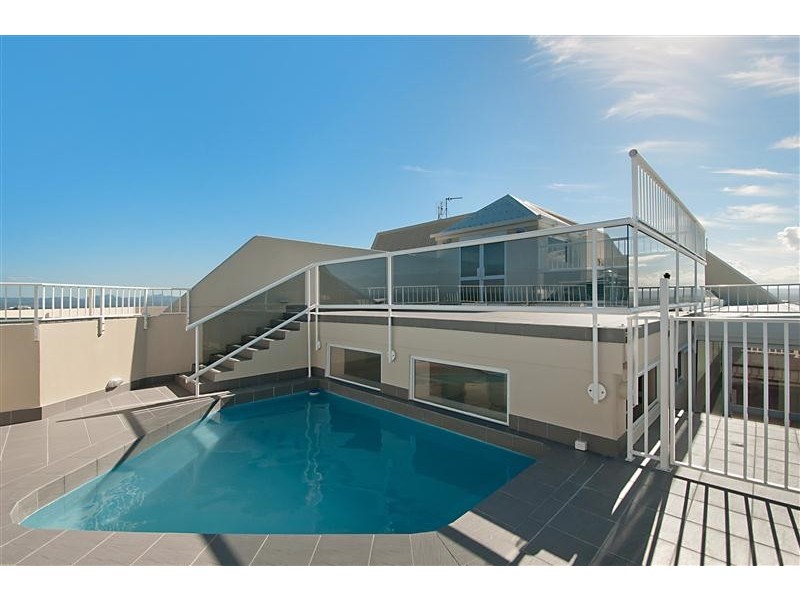 Unit 180 Atlantis East, 2 Admiralty Drive, Paradise Waters QLD 4217