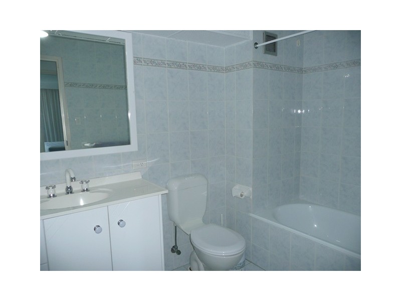 Unit 13B Thornton Tower, 39 Thornton Street, Surfers Paradise QLD 4217