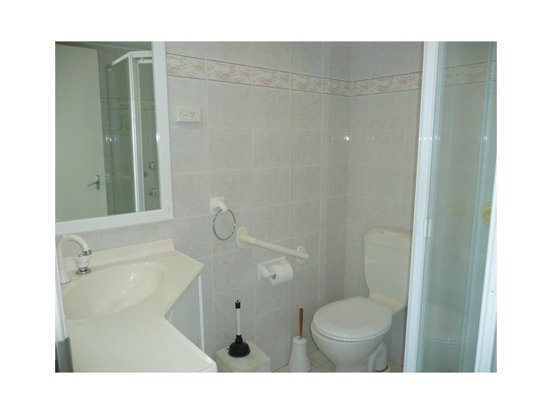 Unit 13B Thornton Tower, 39 Thornton Street, Surfers Paradise QLD 4217