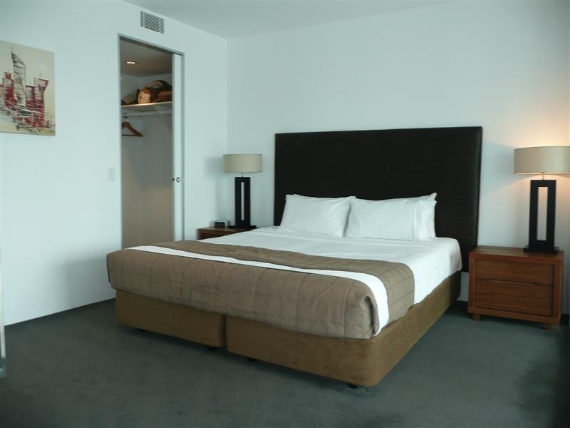 Unit 507 Q1, 9 Hamilton Avenue, Surfers Paradise QLD 4217