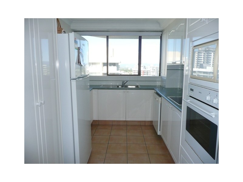 5 Enderley, Surfers Paradise QLD 4217