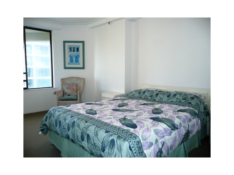 5 Enderley, Surfers Paradise QLD 4217