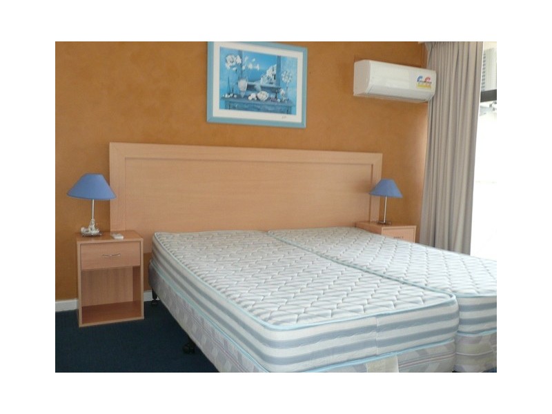 18 Hanlan, Surfers Paradise QLD 4217