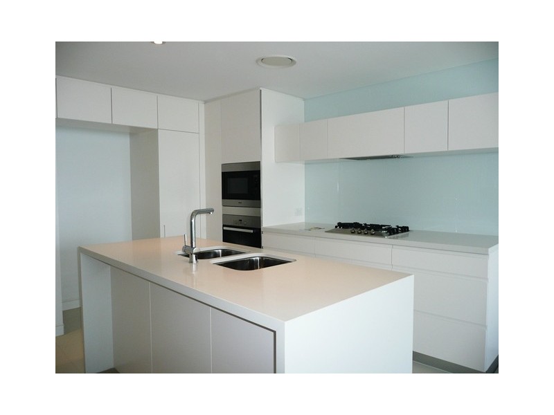 1 Oracle Blvd, Broadbeach QLD 4218