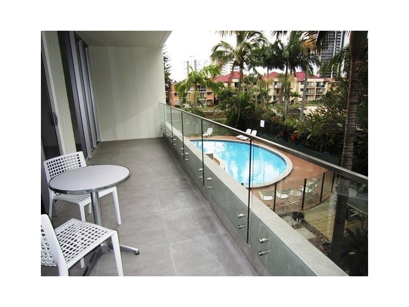 11 Paradise Island, Surfers Paradise QLD 4217