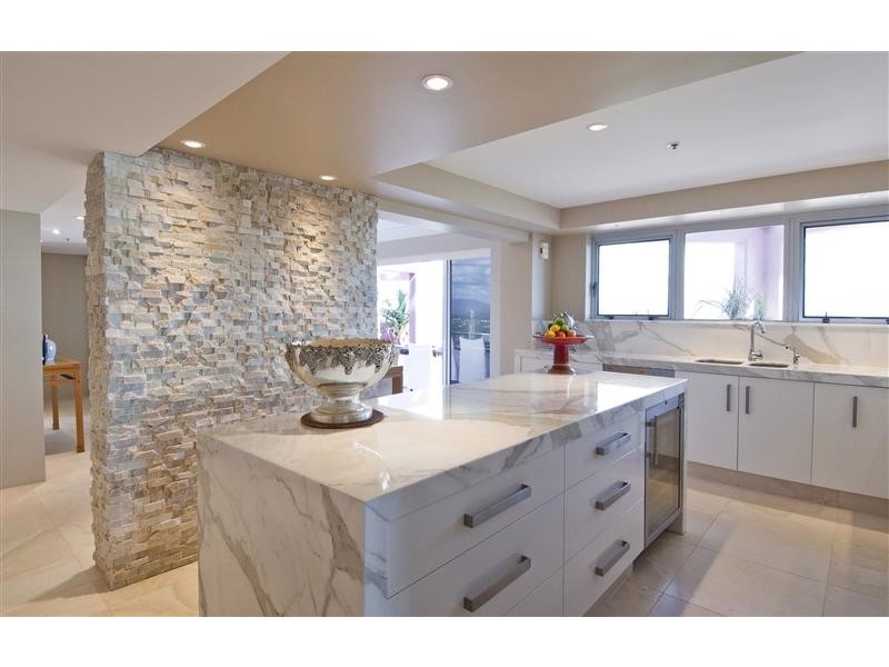 Unit 186 Grand Mariner, 12 Commodore Drive, Paradise Waters QLD 4217