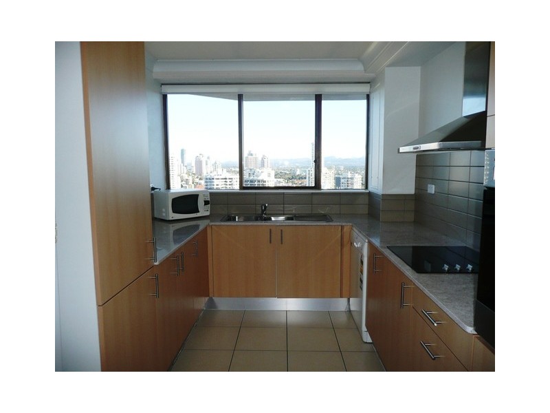 5 Enderley, Surfers Paradise QLD 4217