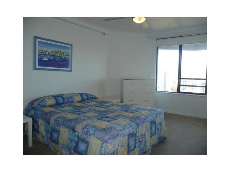 5 Enderley, Surfers Paradise QLD 4217