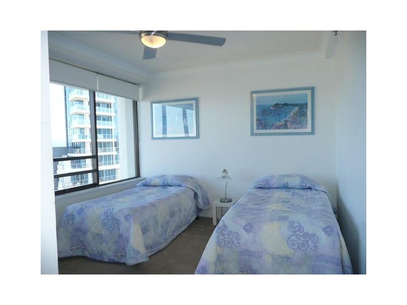 5 Enderley, Surfers Paradise QLD 4217