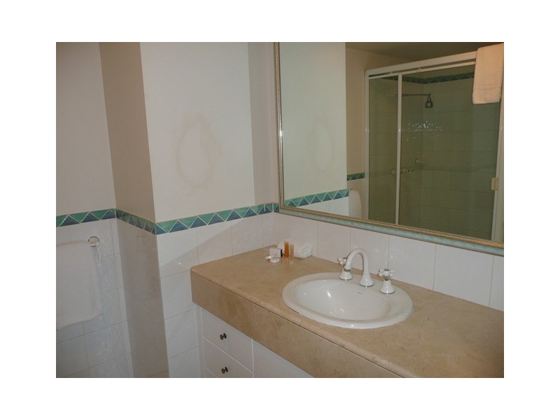 6 View Ave, Surfers Paradise QLD 4217