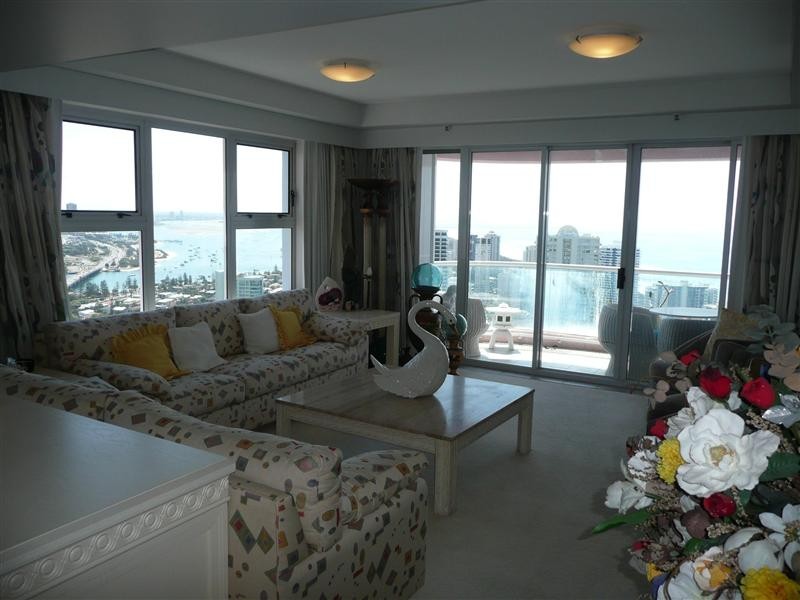 Unit 190 Grand Mariner, 12 Commodore Drive, Paradise Waters QLD 4217