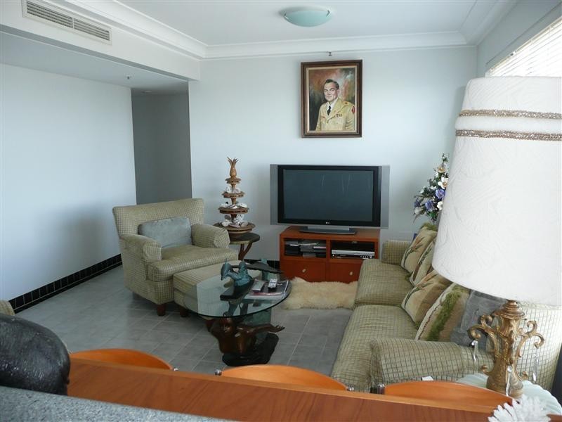 Unit 190 Grand Mariner, 12 Commodore Drive, Paradise Waters QLD 4217