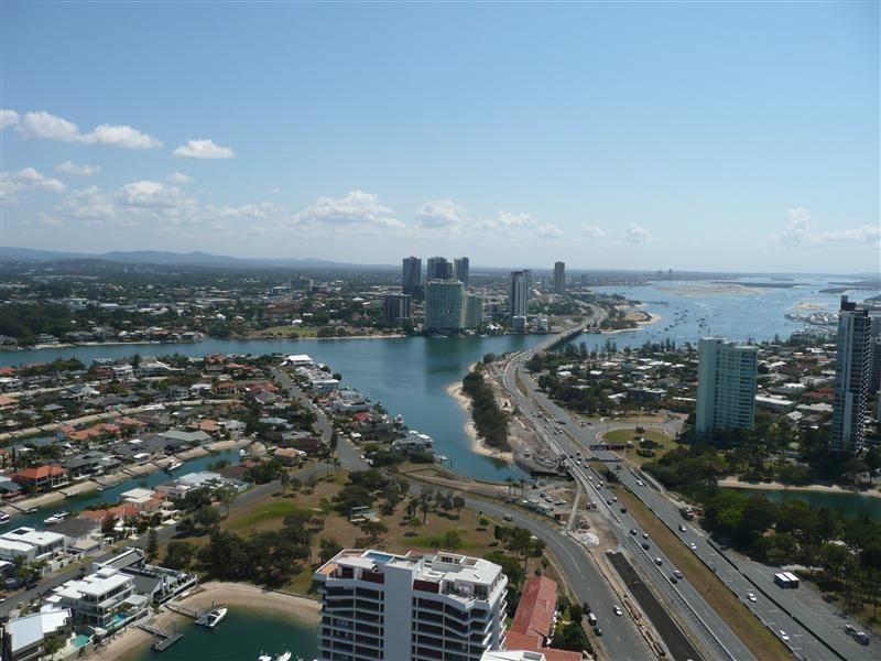 Unit 190 Grand Mariner, 12 Commodore Drive, Paradise Waters QLD 4217