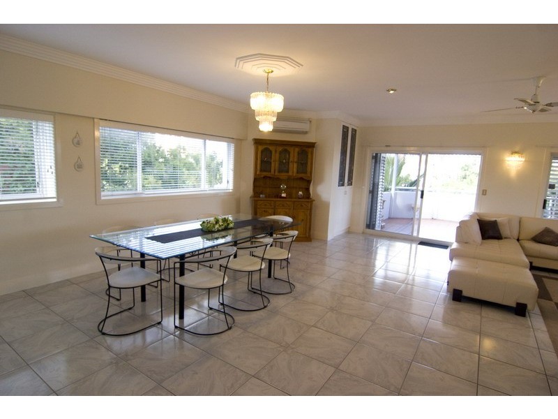 6/56 Paradise Island, Surfers Paradise QLD 4217