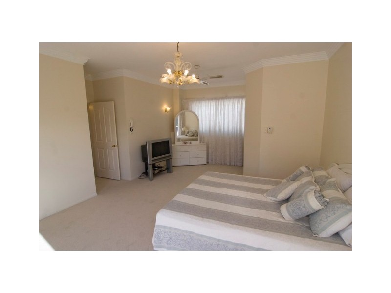 6/56 Paradise Island, Surfers Paradise QLD 4217