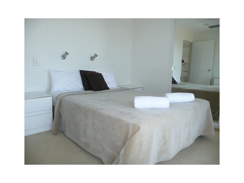 154 Th Esplanade, Surfers Paradise QLD 4217