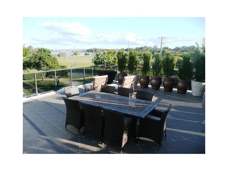 2 Aqua, Southport QLD 4215