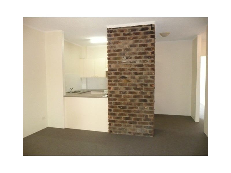 44 North Street, Southport QLD 4215