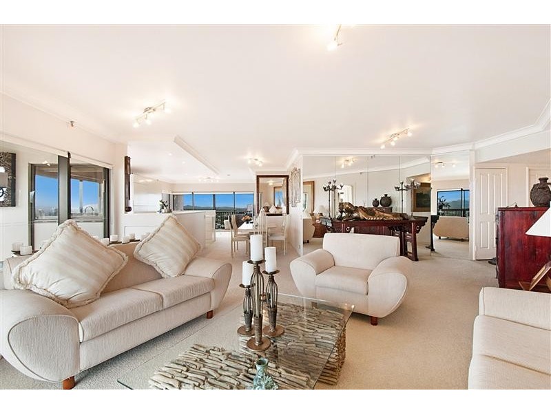 Unit 163 Atlantis West, 2 Admiralty Drive, Paradise Waters QLD 4217