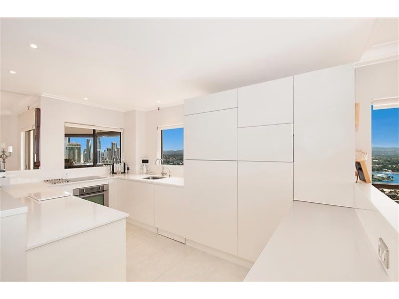 Unit 163 Atlantis West, 2 Admiralty Drive, Paradise Waters QLD 4217