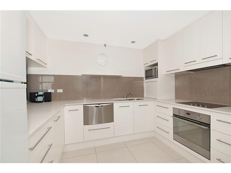 Unit 31B Peninsula, 5 Clifford Street, Surfers Paradise QLD 4217