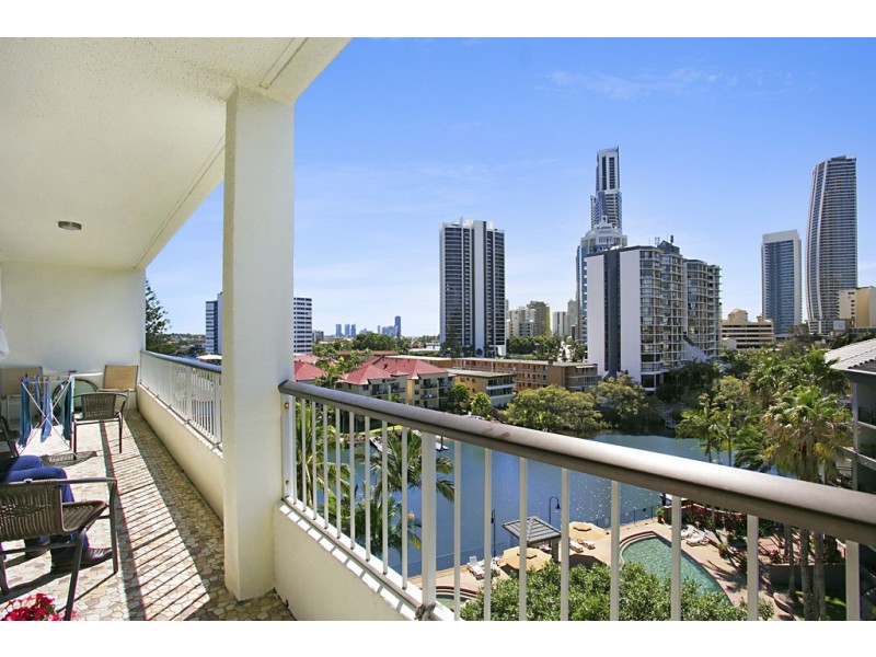 11 Paradise Island, Surfers Paradise QLD 4217