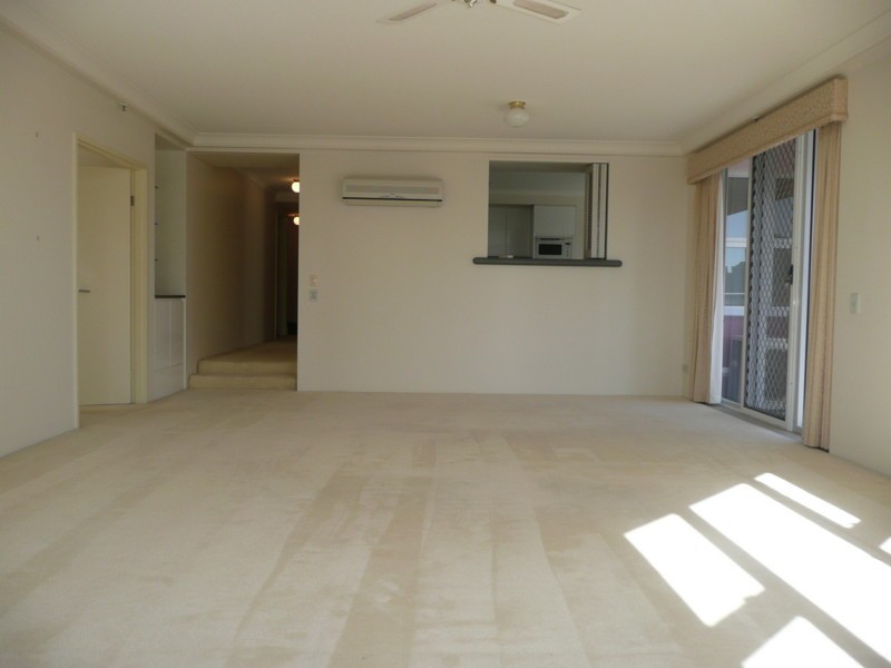 Unit 22 Grand Mariner, 12 Commodore Drive, Paradise Waters QLD 4217