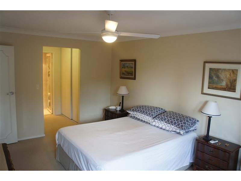 Unit 57 Kings Row Centre, 20 Commodore Drive, Paradise Waters QLD 4217