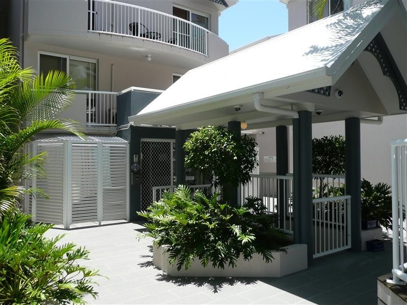 Unit 35 Costa Dora, 25 Markwell Avenue, Surfers Paradise QLD 4217