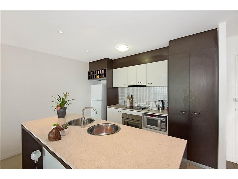 Unit 1302 Wings, 18 Fern Street, Surfers Paradise QLD 4217